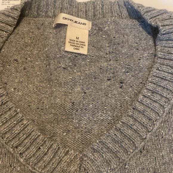 Very nice belted DKNY belted long sweater - Picture 2 of 8